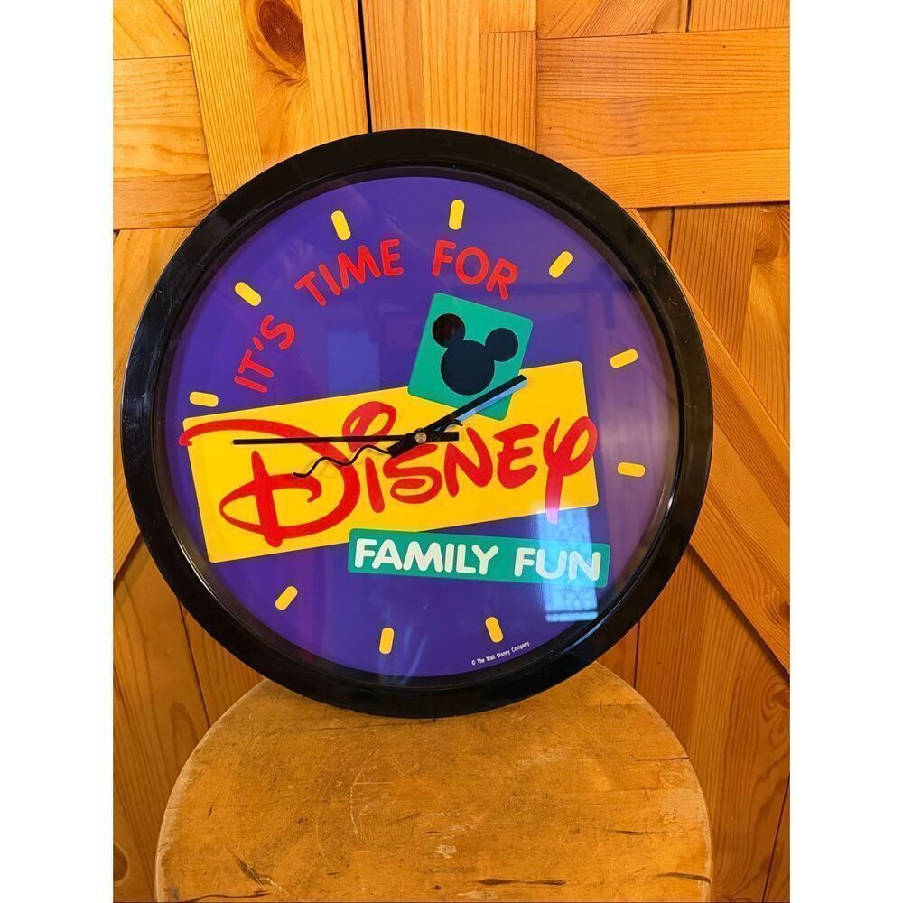 Vtg Disney Family Fun Wall Clock 90s Logo TV Promo Memorabilia Works 14.5”(6399)